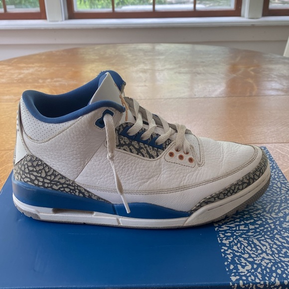 EUC Nike Air Jordan 3 Retro Mens size 8 white/blue/copper - Picture 9 of 12